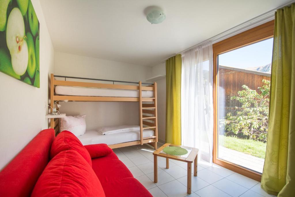 Hotel Cuntera 3*